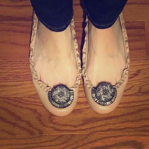 Size 7.5 beige leather Vera Wang flats w/ sparkle